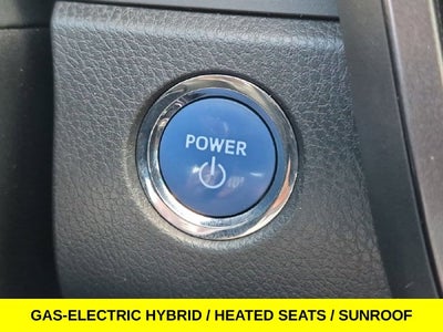 2018 Toyota Camry Hybrid SE w/Bluetooth & Backup Camera