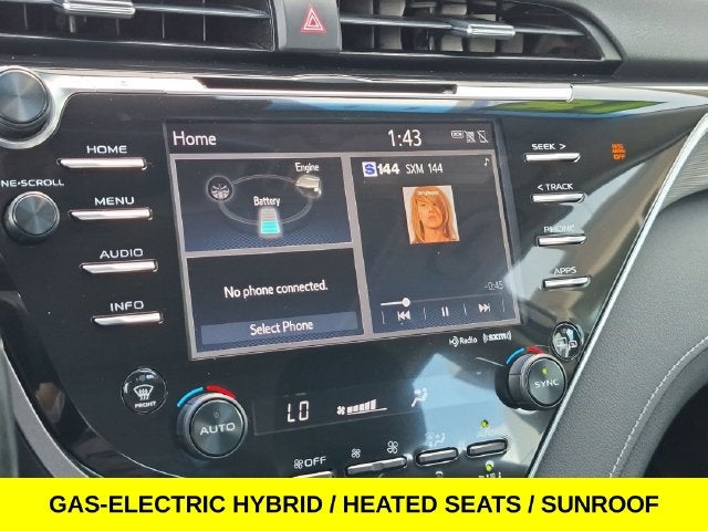 2018 Toyota Camry Hybrid SE w/Bluetooth & Backup Camera