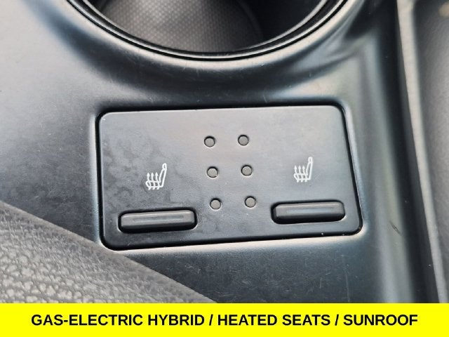 2018 Toyota Camry Hybrid SE w/Bluetooth & Backup Camera