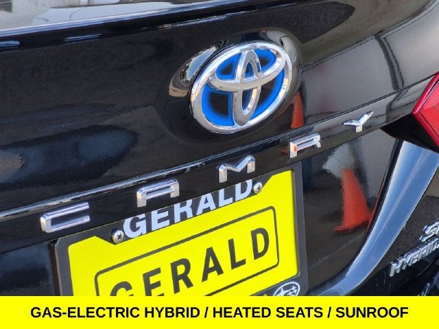 2018 Toyota Camry Hybrid SE w/Bluetooth & Backup Camera