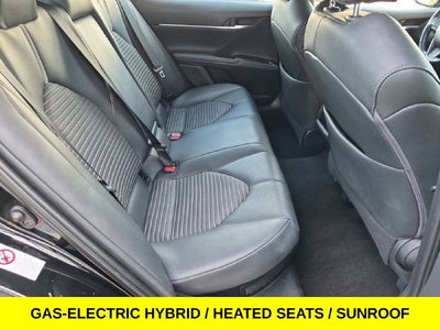 2018 Toyota Camry Hybrid SE w/Bluetooth & Backup Camera