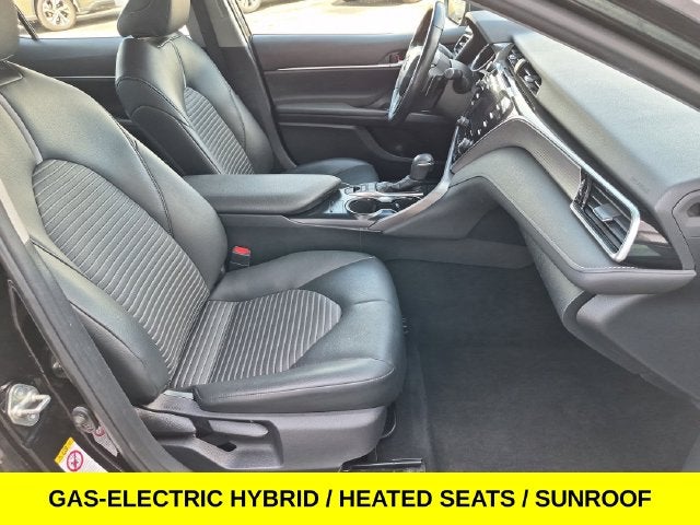 2018 Toyota Camry Hybrid SE w/Bluetooth & Backup Camera