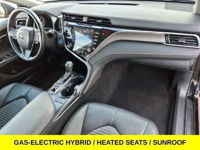 2018 Toyota Camry Hybrid SE w/Bluetooth & Backup Camera