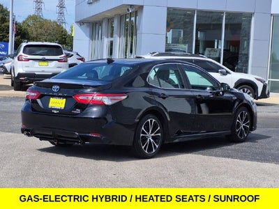 2018 Toyota Camry Hybrid SE w/Bluetooth & Backup Camera