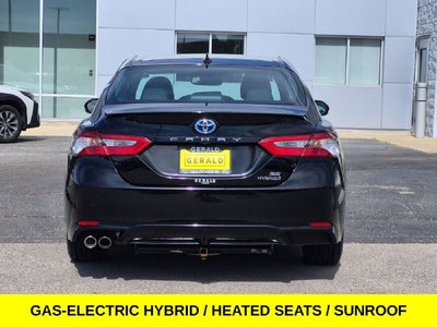 2018 Toyota Camry Hybrid SE w/Bluetooth & Backup Camera
