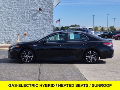 2018 Toyota Camry Hybrid SE w/Bluetooth & Backup Camera