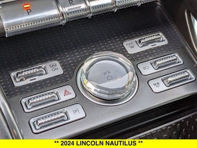 2024 Lincoln Nautilus Premiere AWD