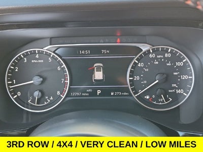 2025 Nissan Pathfinder Rock Creek 4X4 Loaded w/Low Miles