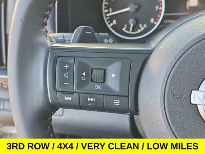 2025 Nissan Pathfinder Rock Creek 4X4 Loaded w/Low Miles