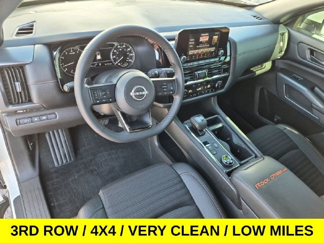 2025 Nissan Pathfinder Rock Creek 4X4 Loaded w/Low Miles
