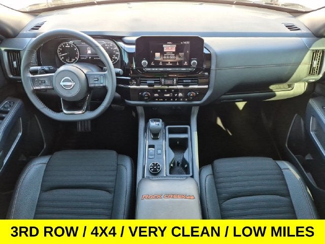 2025 Nissan Pathfinder Rock Creek 4X4 Loaded w/Low Miles