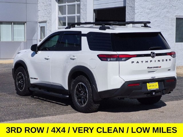 2025 Nissan Pathfinder Rock Creek 4X4 Loaded w/Low Miles