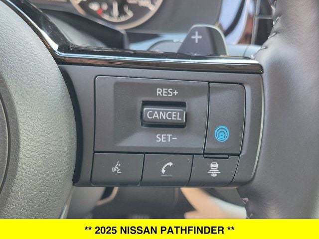 2025 Nissan Pathfinder SL 4WD