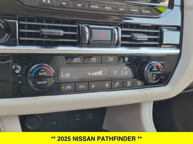 2025 Nissan Pathfinder SL 4WD