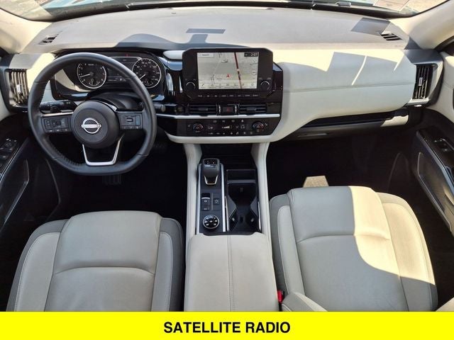 2025 Nissan Pathfinder SL 4WD