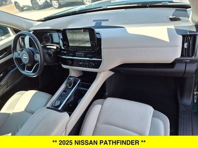 2025 Nissan Pathfinder SL 4WD