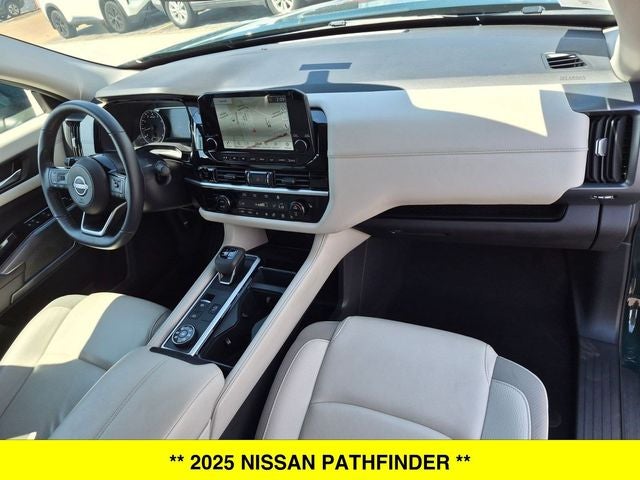 2025 Nissan Pathfinder SL 4WD