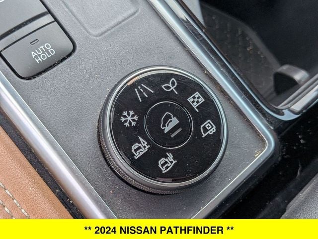 2024 Nissan Pathfinder Platinum 4WD