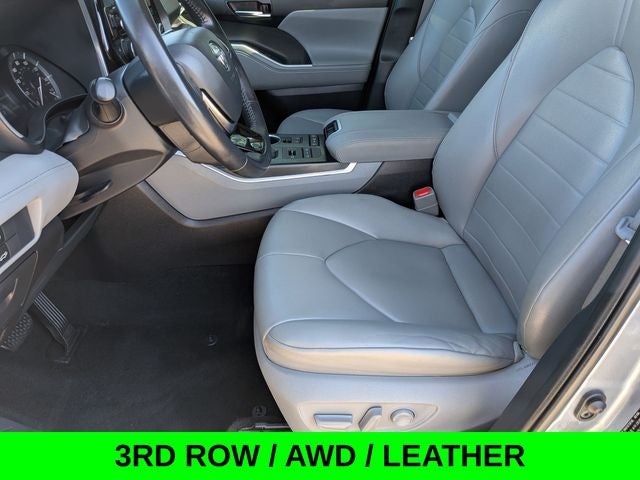 2021 Toyota Highlander XLE AWD w/Leather & 3rd Row