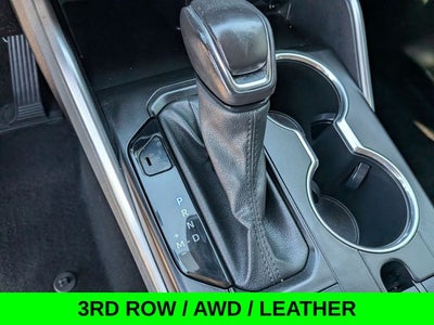 2021 Toyota Highlander XLE AWD w/Leather & 3rd Row