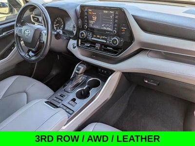 2021 Toyota Highlander XLE AWD w/Leather & 3rd Row