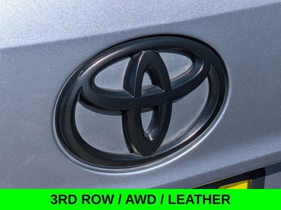 2021 Toyota Highlander XLE AWD w/Leather & 3rd Row
