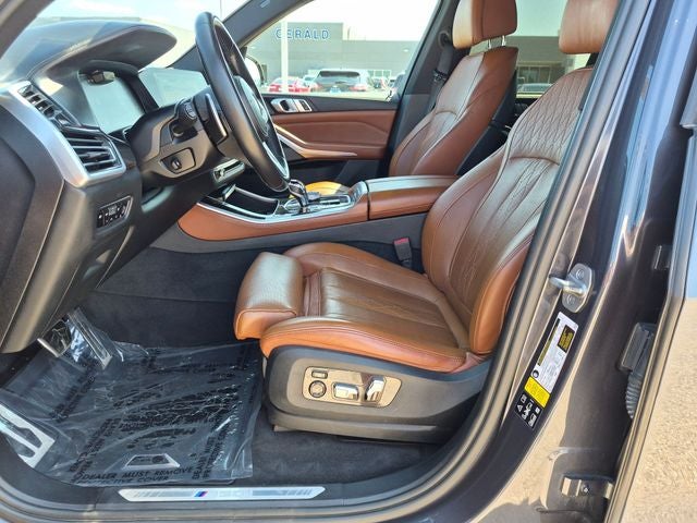 2021 BMW X5 M50i