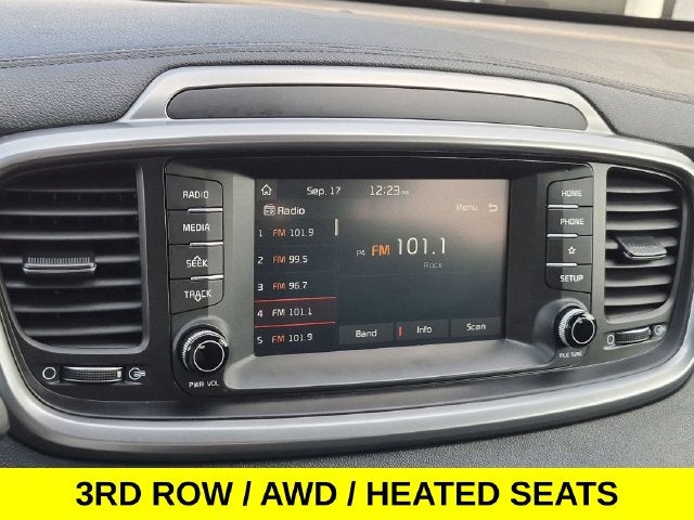 2019 Kia Sorento S AWD w/3rd Row & Backup Camera