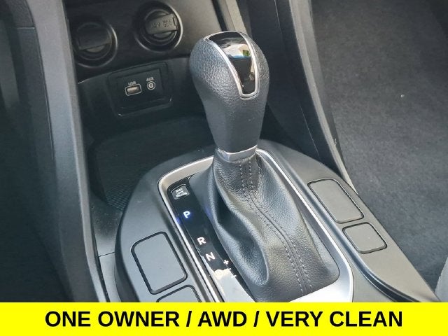 2017 Hyundai Santa Fe Sport 2.4 Base AWD w/Low Miles & Backup Camera