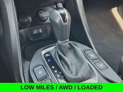 2017 Hyundai Santa Fe Sport 2.4 AWD w/Leather & Navi