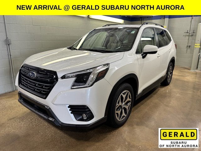 2024 Subaru Forester Premium AWD w/Sunroof & Heated Seats