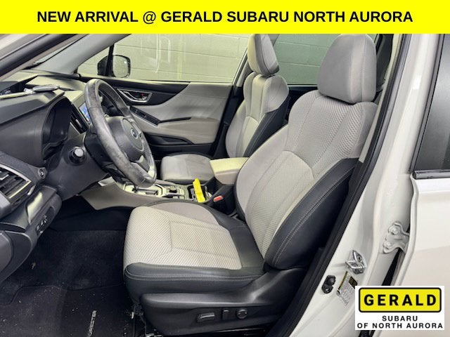 2024 Subaru Forester Premium AWD w/Sunroof & Heated Seats