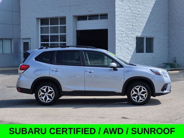 2023 Subaru Forester Premium AWD w/Moonroof & Heated Seats