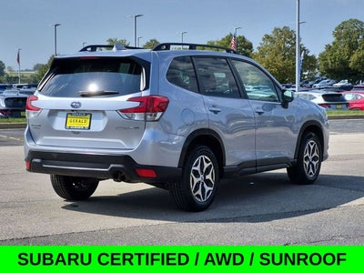 2023 Subaru Forester Premium AWD w/Moonroof & Heated Seats