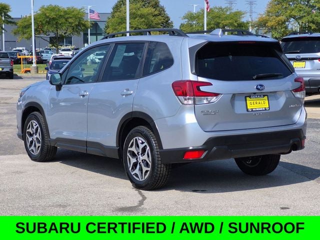 2023 Subaru Forester Premium AWD w/Moonroof & Heated Seats