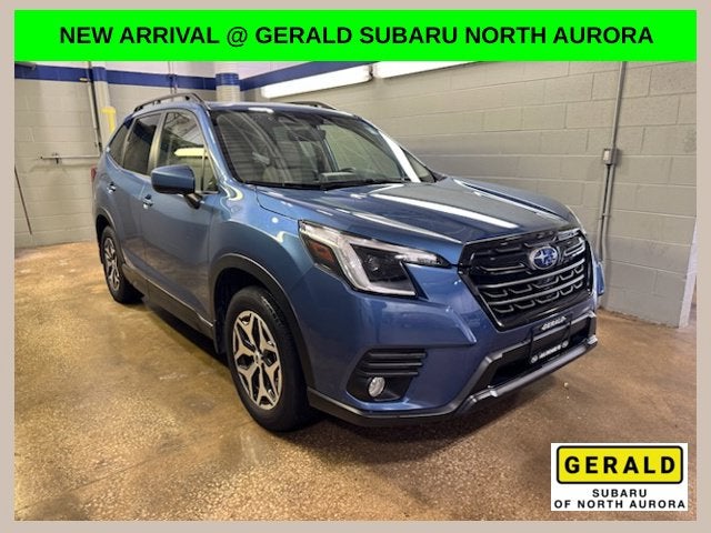 2023 Subaru Forester Premium AWD w/Power Rear Gate
