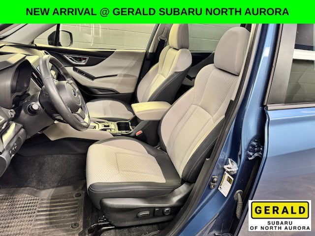 2023 Subaru Forester Premium AWD w/Power Rear Gate