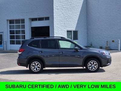 2021 Subaru Forester Premium AWD w/Sunroof & Heated Seats