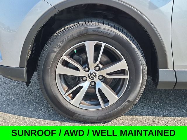 2018 Toyota RAV4 XLE AWD w/Blind Spot Monitor & Sunroof