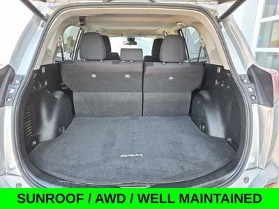 2018 Toyota RAV4 XLE AWD w/Blind Spot Monitor & Sunroof