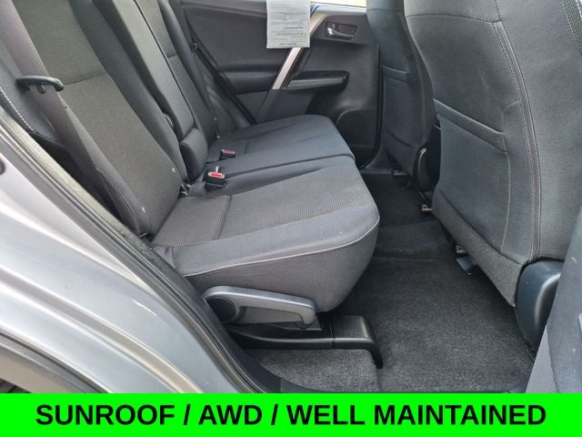 2018 Toyota RAV4 XLE AWD w/Blind Spot Monitor & Sunroof