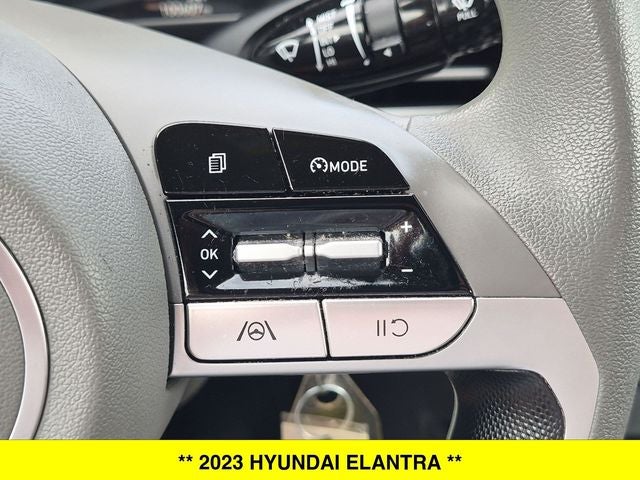 2023 Hyundai Elantra SE