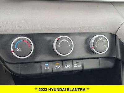 2023 Hyundai Elantra SE