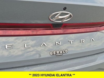 2023 Hyundai Elantra SE