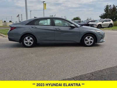 2023 Hyundai Elantra SE
