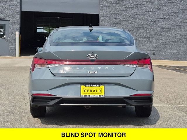 2023 Hyundai Elantra SE