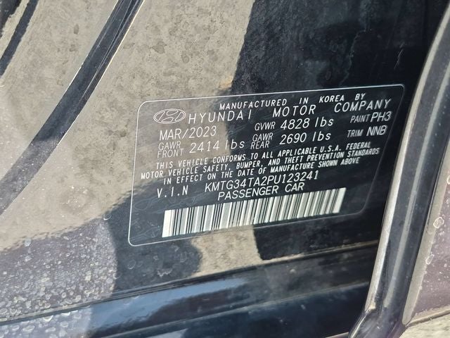 2023 Genesis G70 2.0T