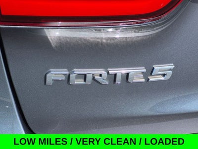 2015 Kia Forte5 SX w/Leather & Sunroof