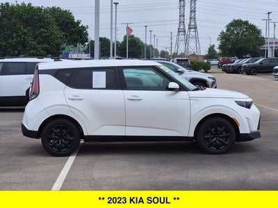 2023 Kia Soul LX