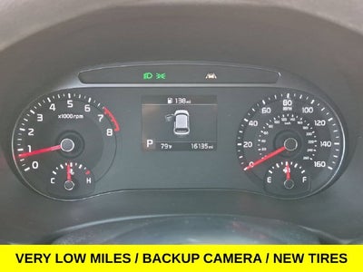 2022 Kia Soul LX w/Low Miles